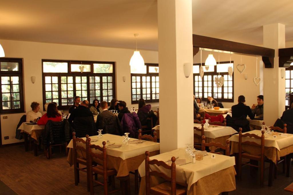 Hotel Al Verde Mandello del Lario Eksteriør bilde
