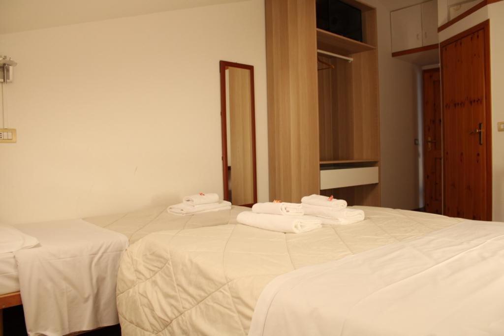 Hotel Al Verde Mandello del Lario Eksteriør bilde
