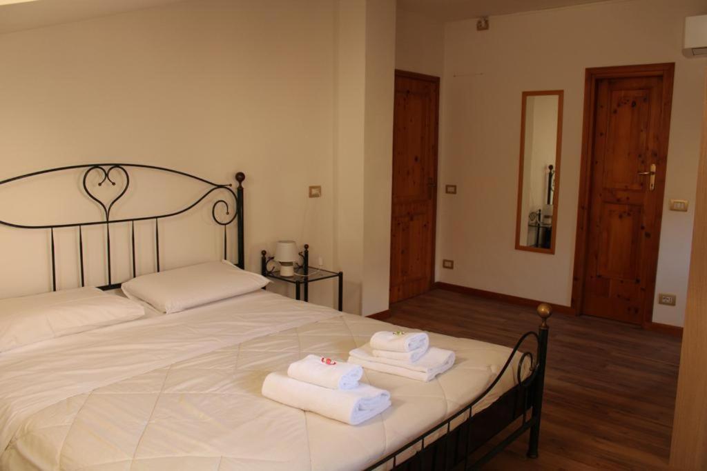 Hotel Al Verde Mandello del Lario Eksteriør bilde